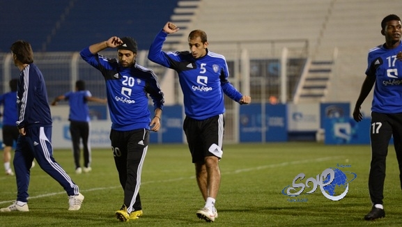 بالصور _ الهلال يختتم تحضيراته لمواجهة النصر