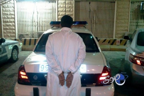 الرياض: الإطاحة بقائد عصابة سلب المحلات التجارية بالقوة