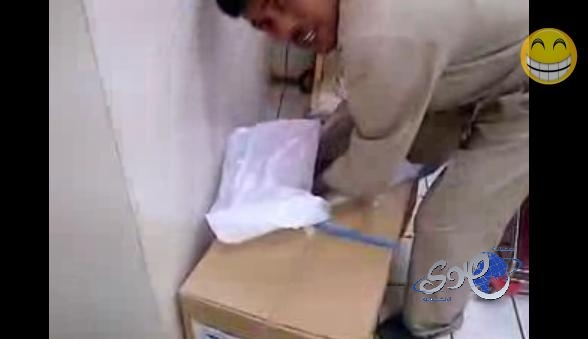 بالفيديو.. حفظ مستلزمات طبية داخل مرحاض مستشفى بالمدينة