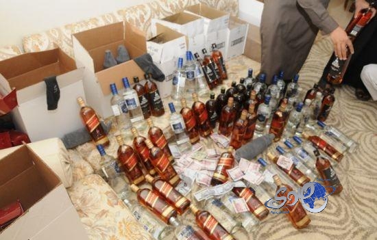 بالصور..تحريات شرطة القصيم تفك رموز أخطر مروج للخمر المستورد بالمنطقة
