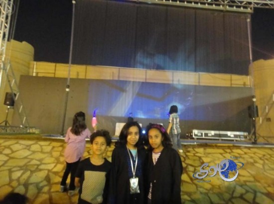 الشاشة المائية تخطف أنظار الصغار في مهرجان ربيع الرياض