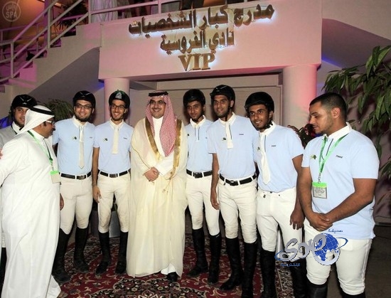 الأمير نواف بن فيصل يتوج البقمي بلقب درع الاتحاد السعودي للفروسية