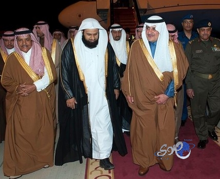 الأمير فهد بن سلطان يصل تبوك بعد رحلة علاجية