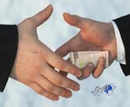 الرشوة توقع بموظف سهل تهريب مشتقات بترولية بجمرك الحديثة