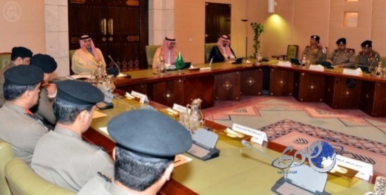 أمير الرياض يرأس اجتماع القيادات الأمنية بشرطة المنطقة ورؤساء المراكز الداخلية