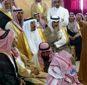 الشيخ العازمي يتنازل عن الشاب القسامي بدون مقابل مادي