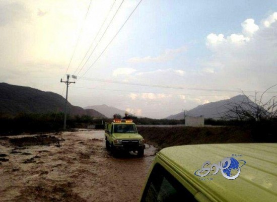 بالصور..استمرار هطول الأمطار على منطقة عسير