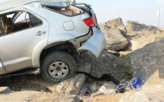 انقلاب “فورتشنر” يصرع مواطنة ويصيب 3 من أقاربها في “بارق”