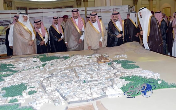 ولي العهد يزور معرض المشاريع .. ويغادر المدينة المنورة