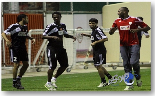 الشباب يصل إلى الرياض ويواصل تدريباته