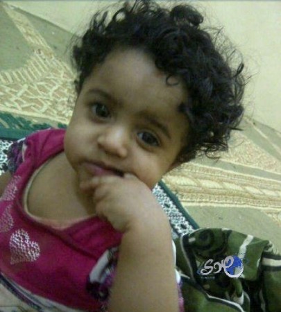 العثور على طفلة وحيدة تائهة بمحطة محروقات شمال القنفذة