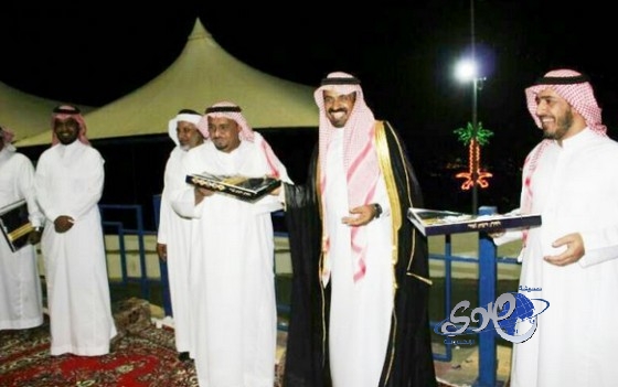 مدير شرطة محافظة قلوة يكرم عدد من منسوبي الشرطة المتقاعدين‎