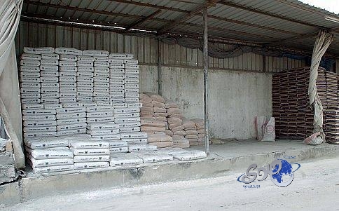 “التجارة” تبحث مع مصانع الإسمنت تنفيذ قرار الاستيراد