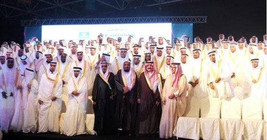 الأمير مشعل بن ماجد يُشرف حفل زفاف 1200 شاب وفتاة