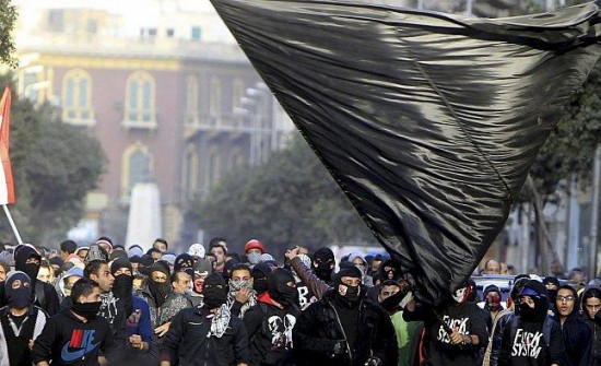 اعتقال 12 من شبان “البلاك بلوك” في مصر