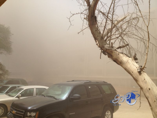 حريق هائل في سور مبنى شؤون الاستقدام بالرياض