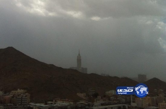 زخات من المطر على مكة.. والأرصاد تتوقعها رعدية