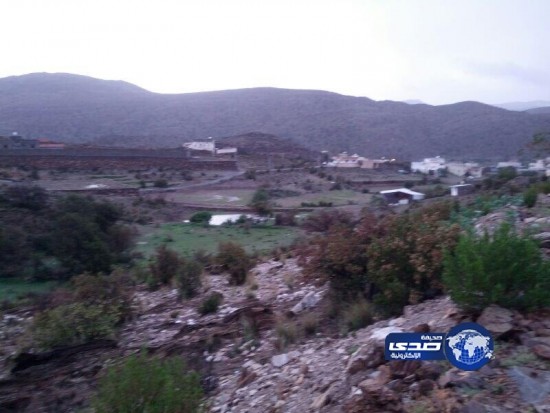 بالصورة.. هطول أمطار غزيرة على تنومة وضواحيها