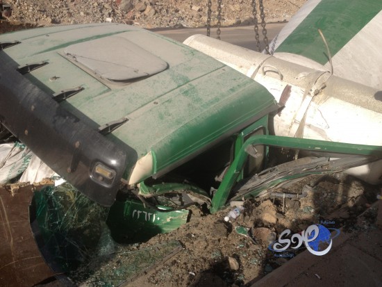 سقوط “خلاطة” في حفريات مياه جدة وإصابة سائقها بكسور