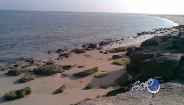 العثور على جثة متحللة عليها سترة نجاة بساحل الخفجي