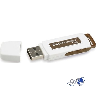 مقيم يستبدل فلاشات بحوث طالبات “أم القرى” بأخرى بها مقاطع جنسية