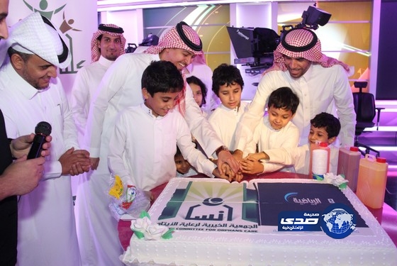 أبناء إنسان في ضيافة القنوات الرياضية‎