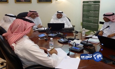 الرومي يطلع على المرحلة النهائية لمشروع ” بنك الأسئلة والاختبارات” بتعليم جدة
