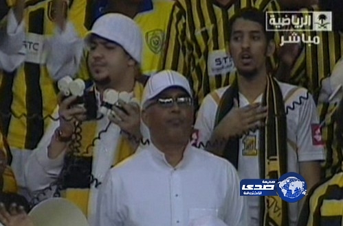 تكفل أبناء “السواط ” بمصاريف سفر وإقامة رابطة جمهور الاتحاد في الرياض