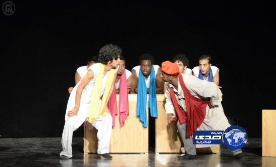 تواصل العروض المسرحية بمهرجان الأحساء الثالث وسط إقبال كبير
