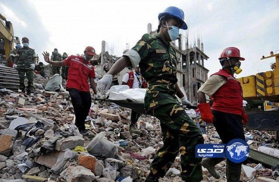 العثور على ناجية بعد 17 يوما من انهيار مبنى بنغلادش
