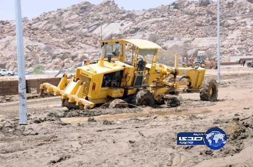 أمطار الطائف تجرف 80 مزرعة.. وإخلاء 496 مواطناً