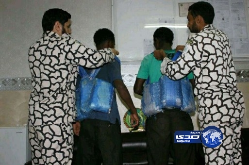 قطاع مجاهدي جازان يحبط تهريب 186 بلاطة حشيش