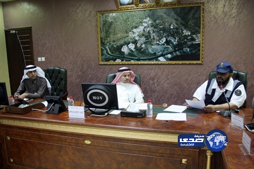 بالصور.. لجنة الطوارئ بصحة عسير تتابع موجة الامطار بمنطقة عسير‎