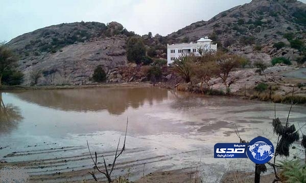 أمطار غزيرة على محافظة النماص ومراكزها