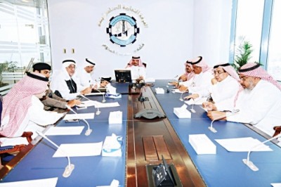 95% من العاملين في سوق الخضراوات والفاكهة أجانب