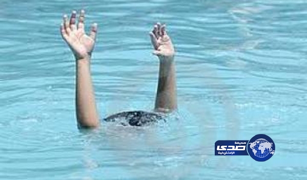 أب يحاول أنقاذ غريق في “السيول” ويكتشف أنه ابنه