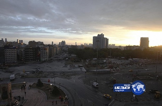 الشرطة التركية تشتبك مع المتظاهرين وتخلي ميدان تقسيم