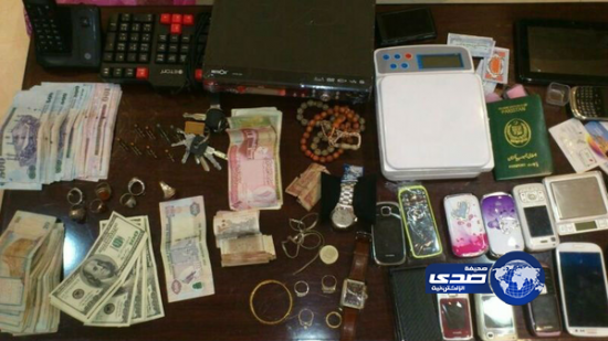 “البحث والتحري” تضبط عصابة سرقة المنازل بشمال الرياض