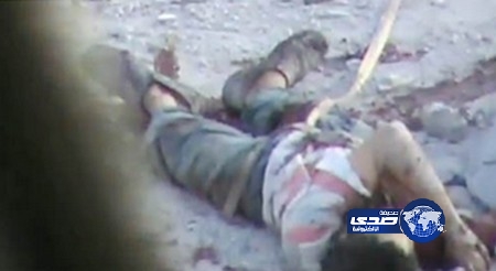 بالفيديو: شبيحة الأسد يستخدمون أم وطفلها بعد اغتصابها لقنص السوريين
