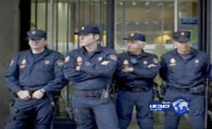 توقيف فتاة في الرابعة عشرة من عمرها في اسبانيا لترويج مقطع اباحي عن زميلتها