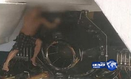 بالفيديو..جزائري يتسلل إلى إسبانيا مختبئاً في مراوح عبّارة