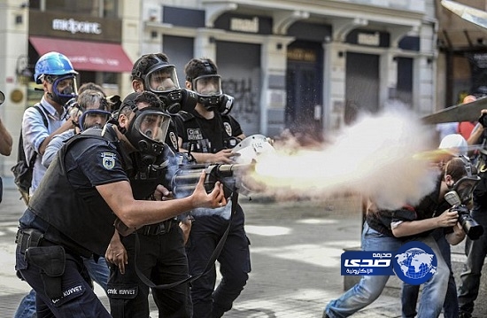 وزير الداخلية التركي يهدد بقمع الإضراب الذي أعلنته نقابتان