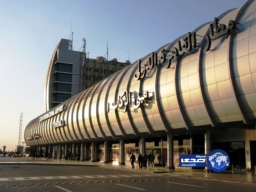 كويتي يفشل فى تهريب ثلاثة كلاب مخدرة عبر مطار القاهرة