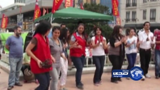 تظاهرات إسطنبول مستمرة على وقع قرع الطبول