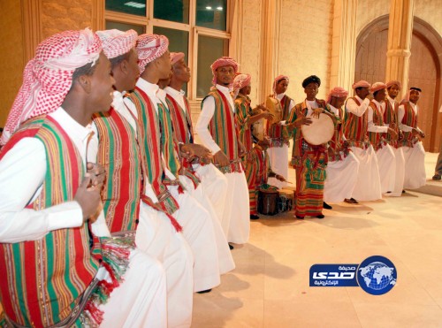 فرق جازان والشرقية وجدة تقدم عروضها في منتزهات وحدائق الباحة