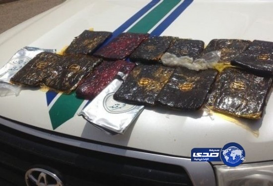 ضبط 12 بلاطة حشيش في سيارة سعودي بوادي الدواسر