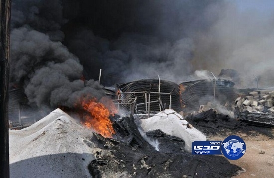 بالصورة – حريق يلتهم مستودع بمشروع إصلاحية سجون الطائف