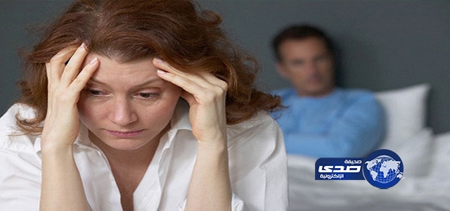 سيدة تقاضي زوجها لانه ينادي على أسماء حبيباته أثناء نومه