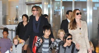 أنجلينا جولي وبراد بيت يقرران تبني طفل سوري