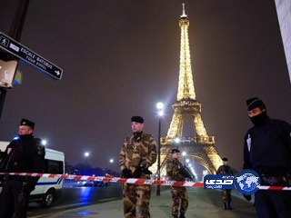 ضبط أم “خمسينية” أخذت مكان ابنتها في أحد امتحانات الثانوية